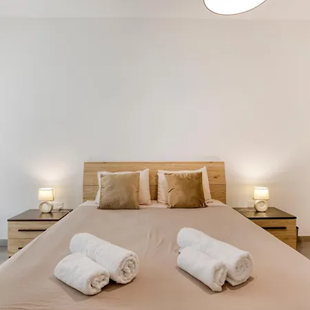 Apartment Annitchka Mansions - Pool In Malta *