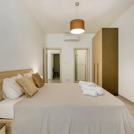 Apartment Annitchka Mansions - Pool In Malta Birkirkara