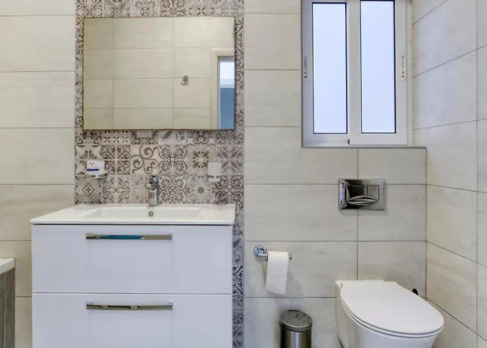 Annitchka Mansions - In Malta * Birkirkara