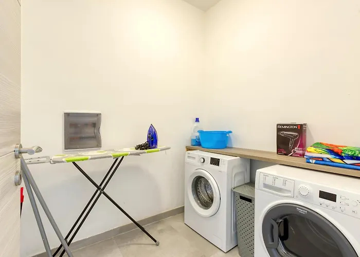 Annitchka Mansions - In Malta Birkirkara