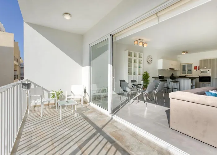 Annitchka Mansions - In Malta Appartement