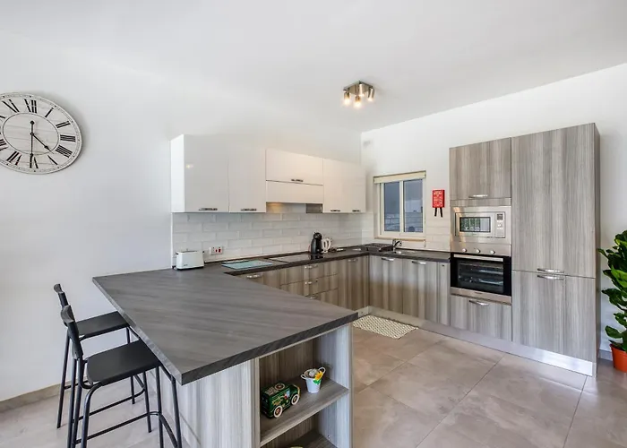 Annitchka Mansions - In Malta